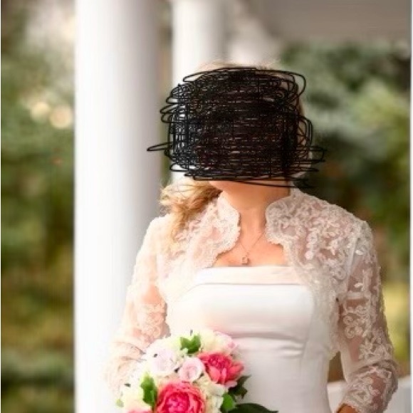 Alfred Angelo wedding dress - Picture 6 of 12